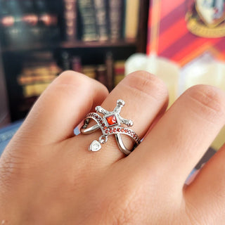 Gryffindor: Sword of Godric & Ruby Tiara Yüzüğü